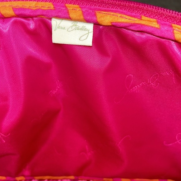 2/$30 Vera Bradley E-Reader Sleeve Chevron Orange & Pink - Picture 3 of 5